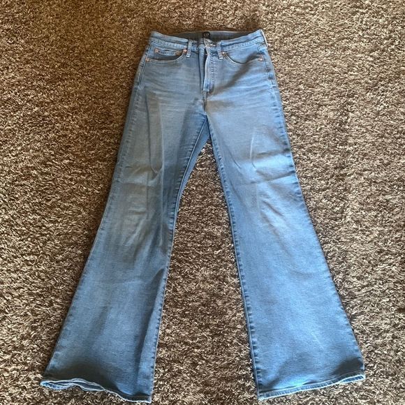 GAP Denim - Gap high-rise flare jeans, size 6/28.